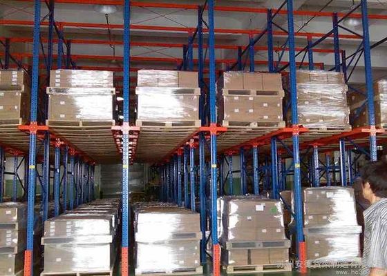 Qualität  Metal Drive In Pallet Racking Manufacturers 1500kg/Pallet Warehouse Shelving System Fabrik