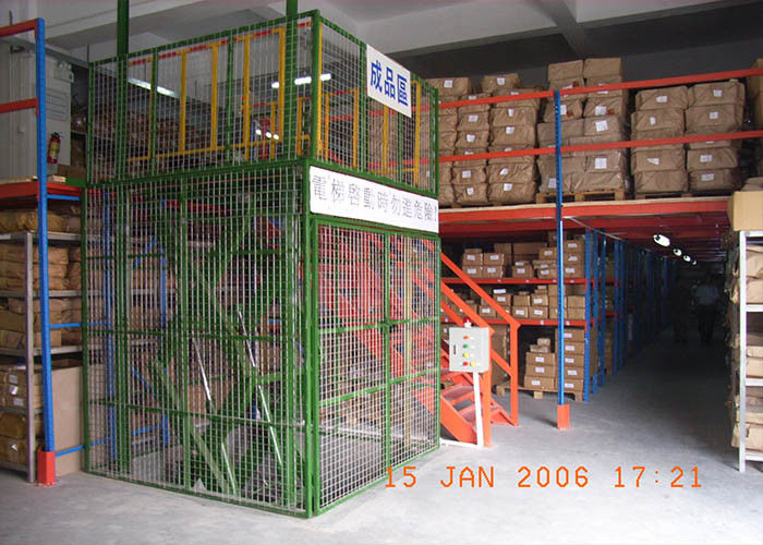 Kaltgewalzte Racks mit Rackrahmen für die Lagerung von industriellen Mezzaninen aus Stahl