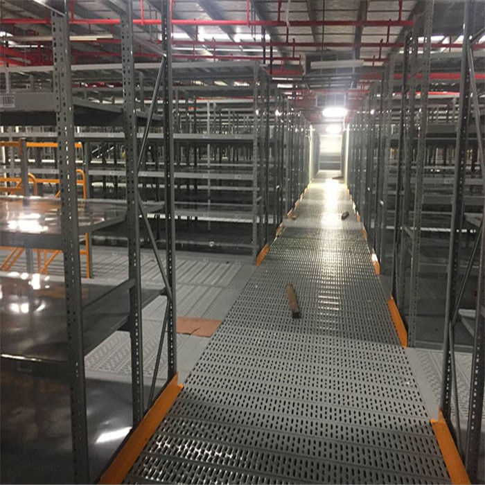 Stahlindustrie Mezzanine Fußboden Bodenbelastung 300-1000 kg pro Quadratmeter für vielseitige Lagermöglichkeiten