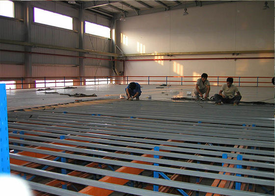 Pulverbeschichtung Industrie-Stahl-Mezzanine-Böden mit Gehwegen für Lager