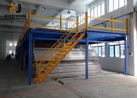 Epoxy-Pulver beschichtet Industrie-Mezzanine-Böden 2-Schicht-Lagerlager-Lagerregalen