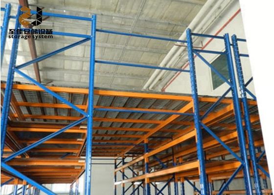 Stahl Q235 / Q345 Mezzanine-Bodenregale mit großer Ladekapazität 500 kg - 4000 kg/m2