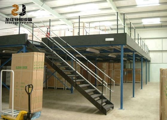 Verzinkte Lagerbetriebe mit Mezzanine-Boden 500 kg/m2 bis 1500 kg/m2 für die Materialbearbeitung
