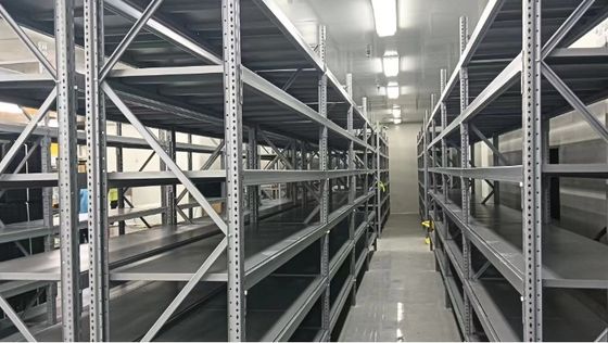 2-8 Schicht Leichtbau Stahlträger mit Schmetterlingsloch-Konstruktion Lastkapazität bis zu 500 kg/Ebene